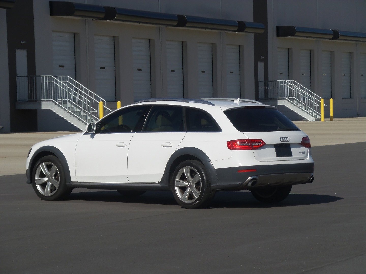 Used 2013 Audi A4 Premium Plus w/ Premium Plus Pkg image 5