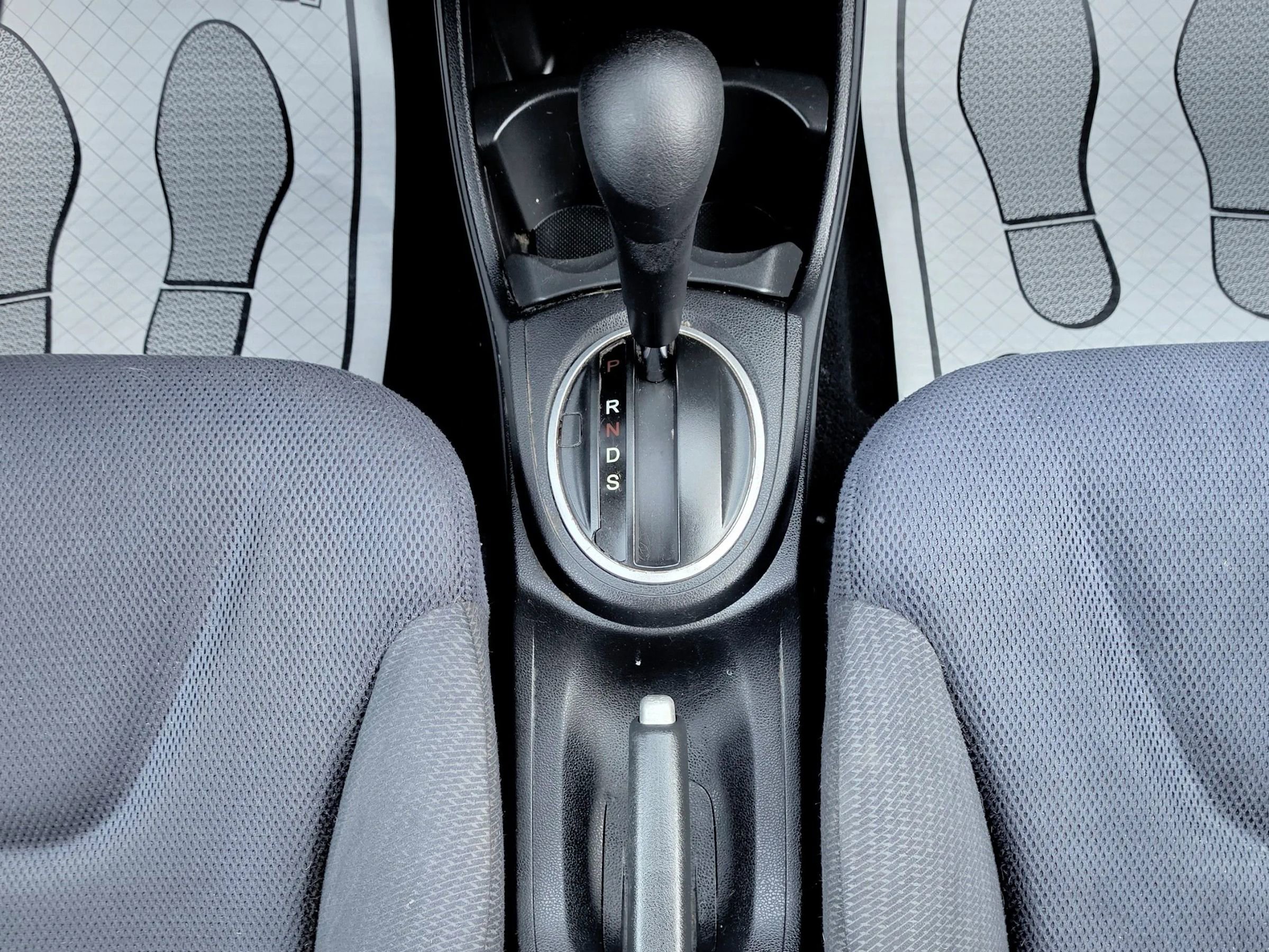 Used 2013 Honda Fit Sport image 27