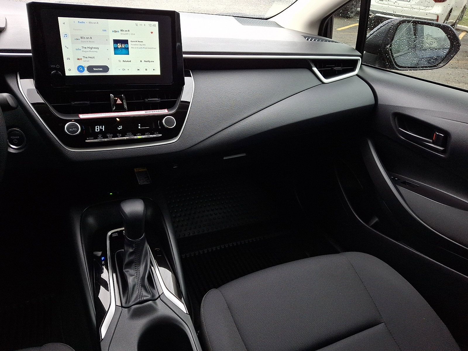 Used 2025 Toyota Corolla LE w/ LE Premium Package image 16