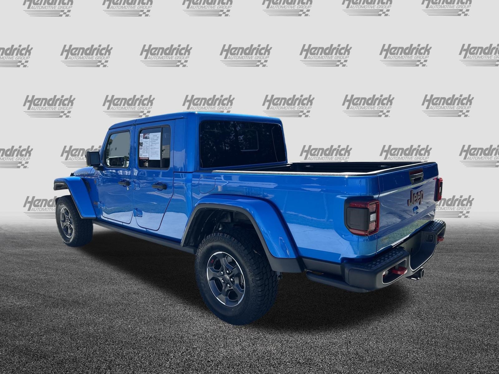 Used 2022 Jeep Gladiator Rubicon w/ LED Lighting Group AWD/4WD image 8