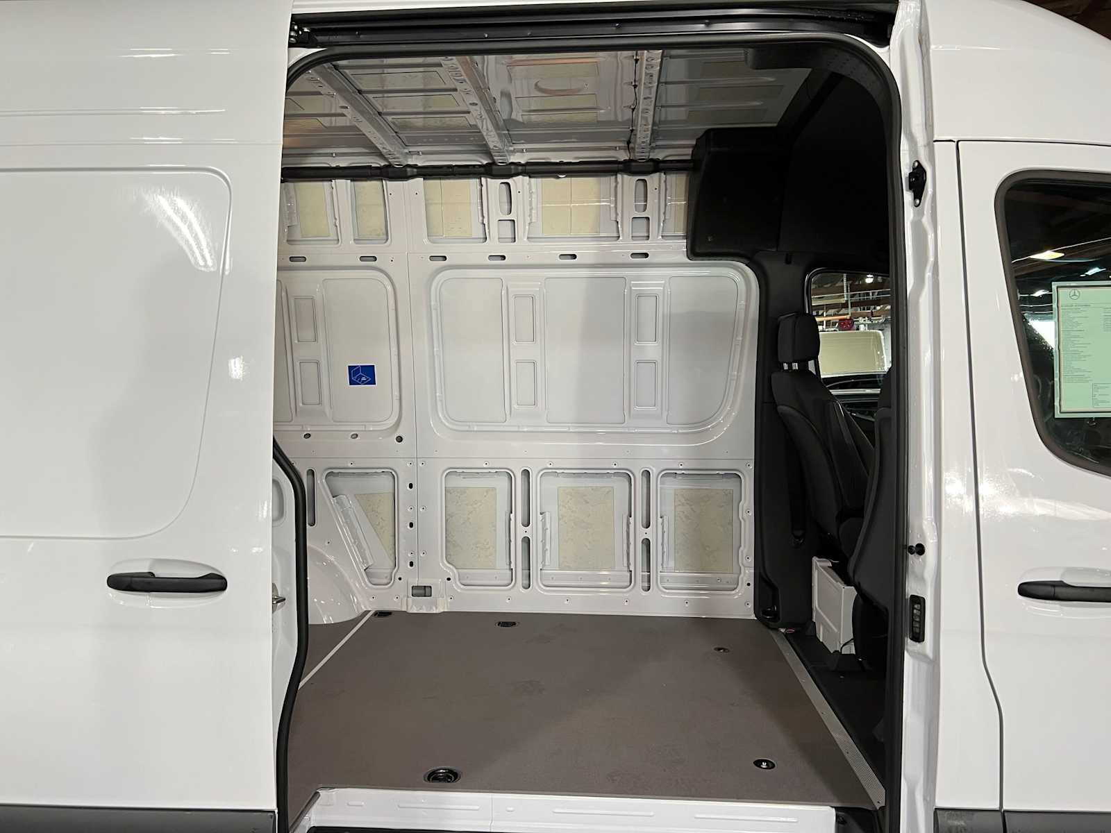 New 2025 Mercedes-Benz Sprinter 2500 image 14