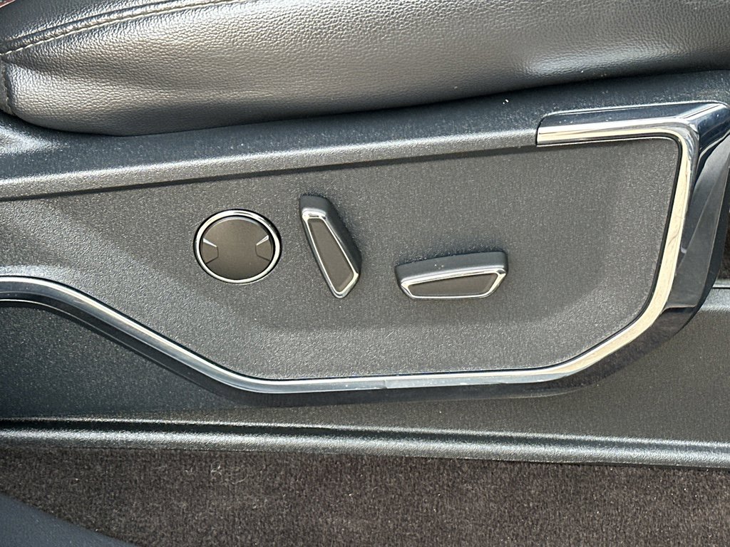 Used 2021 Ford F150 Lariat w/ Equipment Group 502A High image 36