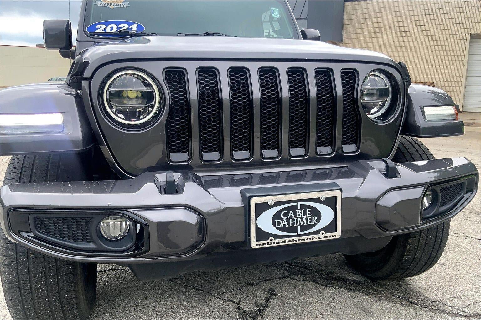 Used 2021 Jeep Wrangler Unlimited Sahara AWD/4WD image 29