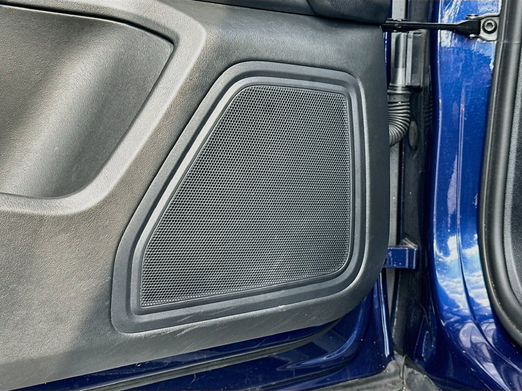 Certified 2024 Porsche Macan AWD/4WD image 21