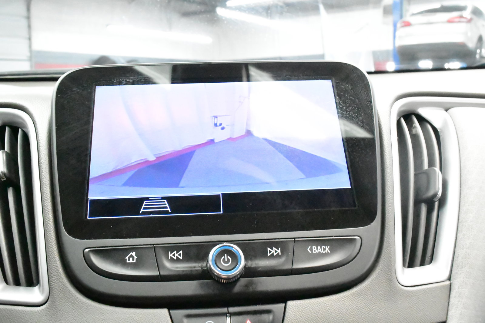 Used 2022 Chevrolet Malibu LT image 24