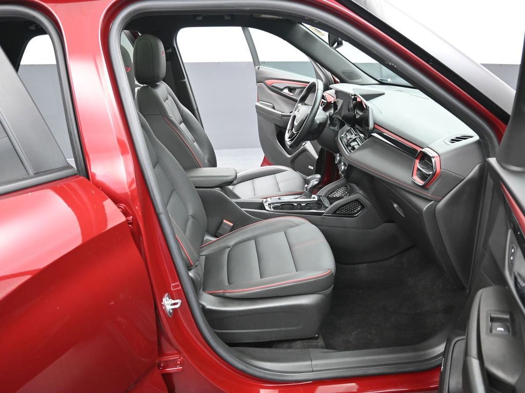 Used 2024 Chevrolet TrailBlazer RS w/ Convenience Package image 36