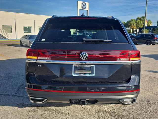 Used 2025 Volkswagen Atlas SE FWD image 3