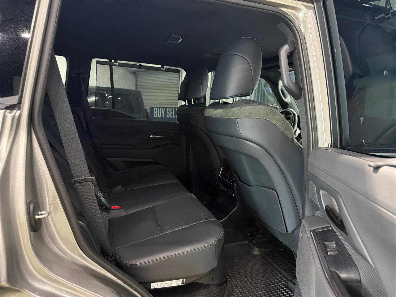 Used 2024 Lexus GX 550 image 27