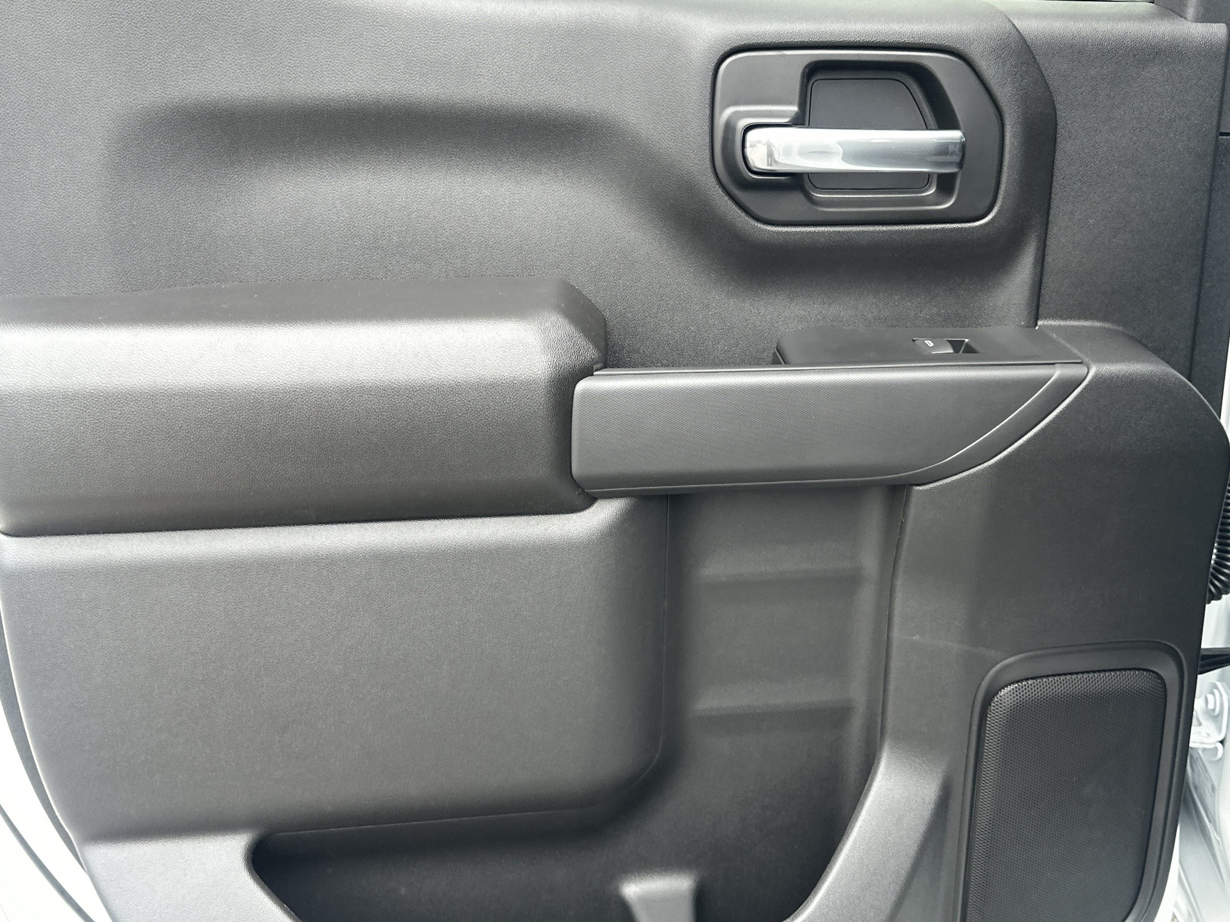 New 2026 Chevrolet Silverado 1500 Custom Trail Boss w/ LPO, Dark Essentials Package AWD/4WD image 21