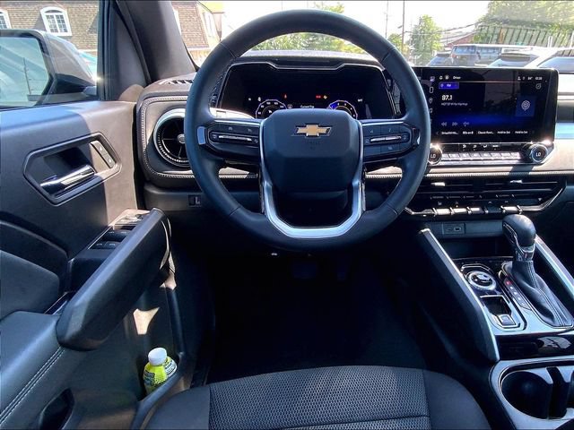 Used 2024 Chevrolet Colorado LT w/ LT Convenience Package AWD/4WD image 11