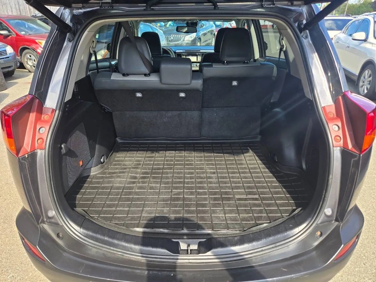Used 2014 Toyota RAV4 Limited image 12