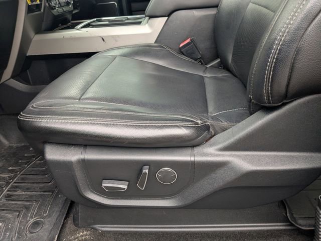 Used 2017 Ford F250 Lariat w/ Chrome Package image 21