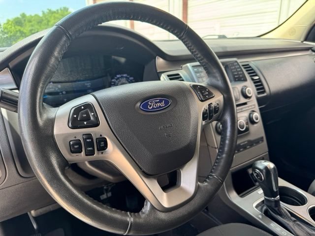 Used 2019 Ford Flex SE FWD image 17