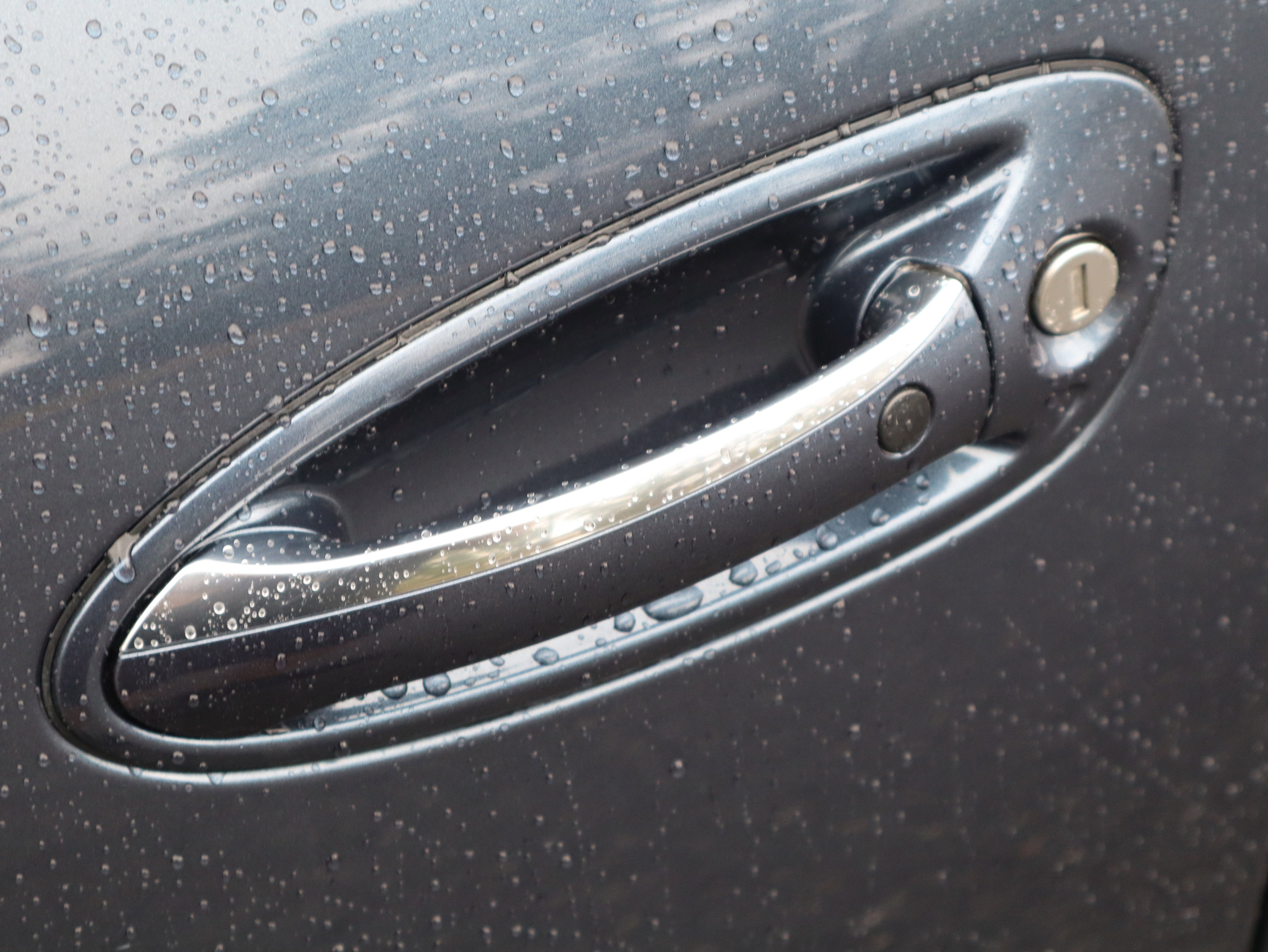 Used 2012 Porsche Panamera Turbo image 16