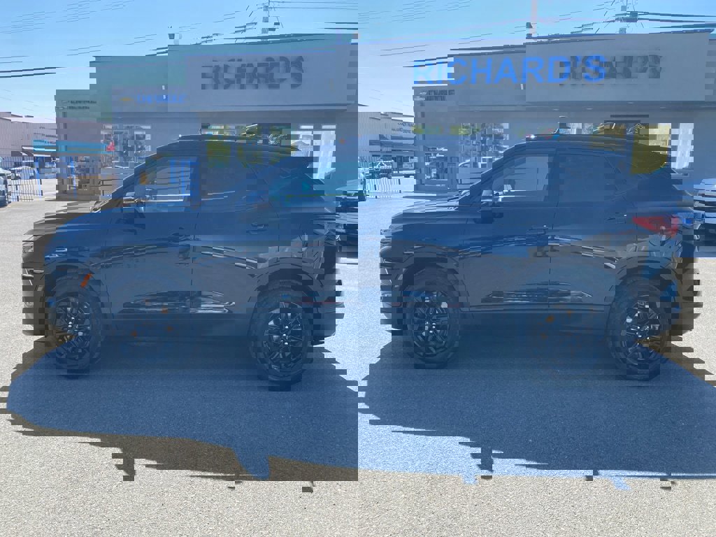 Used 2024 Chevrolet Blazer LT w/ Sound & Technology Package image 8