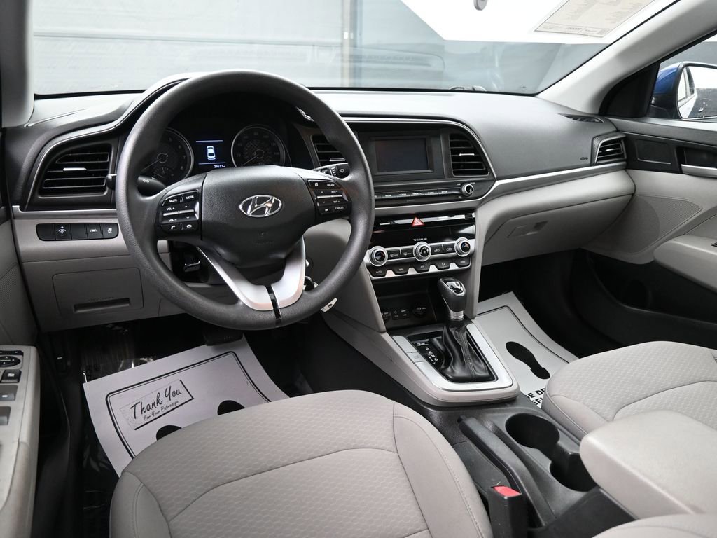 Used 2020 Hyundai Elantra SE image 21