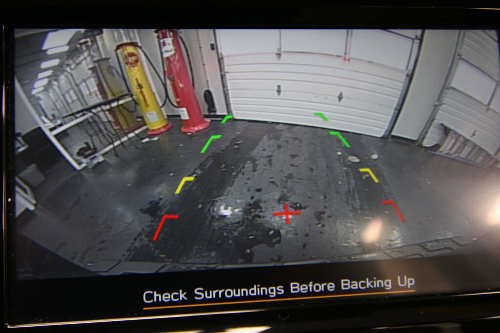 Used 2022 Subaru Forester Base image 17