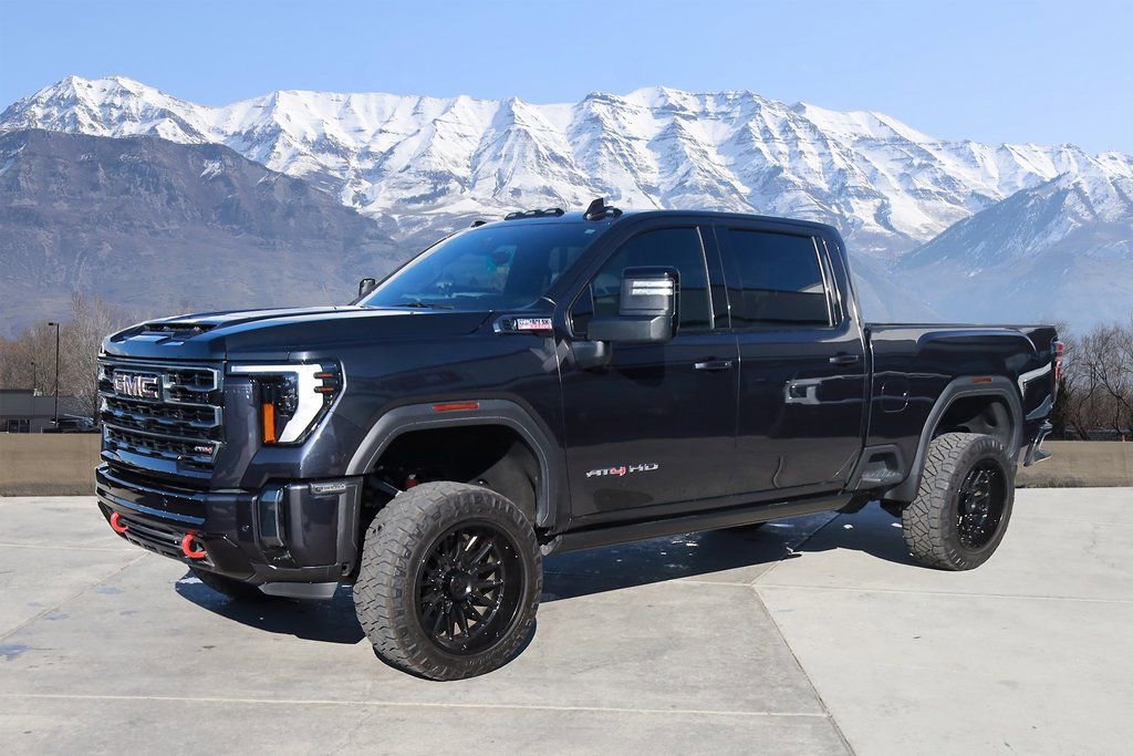 Used 2024 GMC Sierra 3500 AT4 w/ AT4 Premium Plus Package image 2
