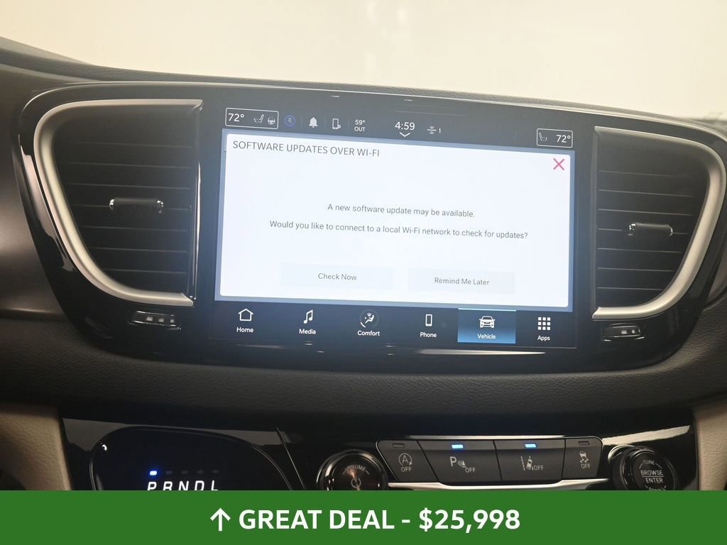 Used 2024 Chrysler Pacifica Touring-L image 33