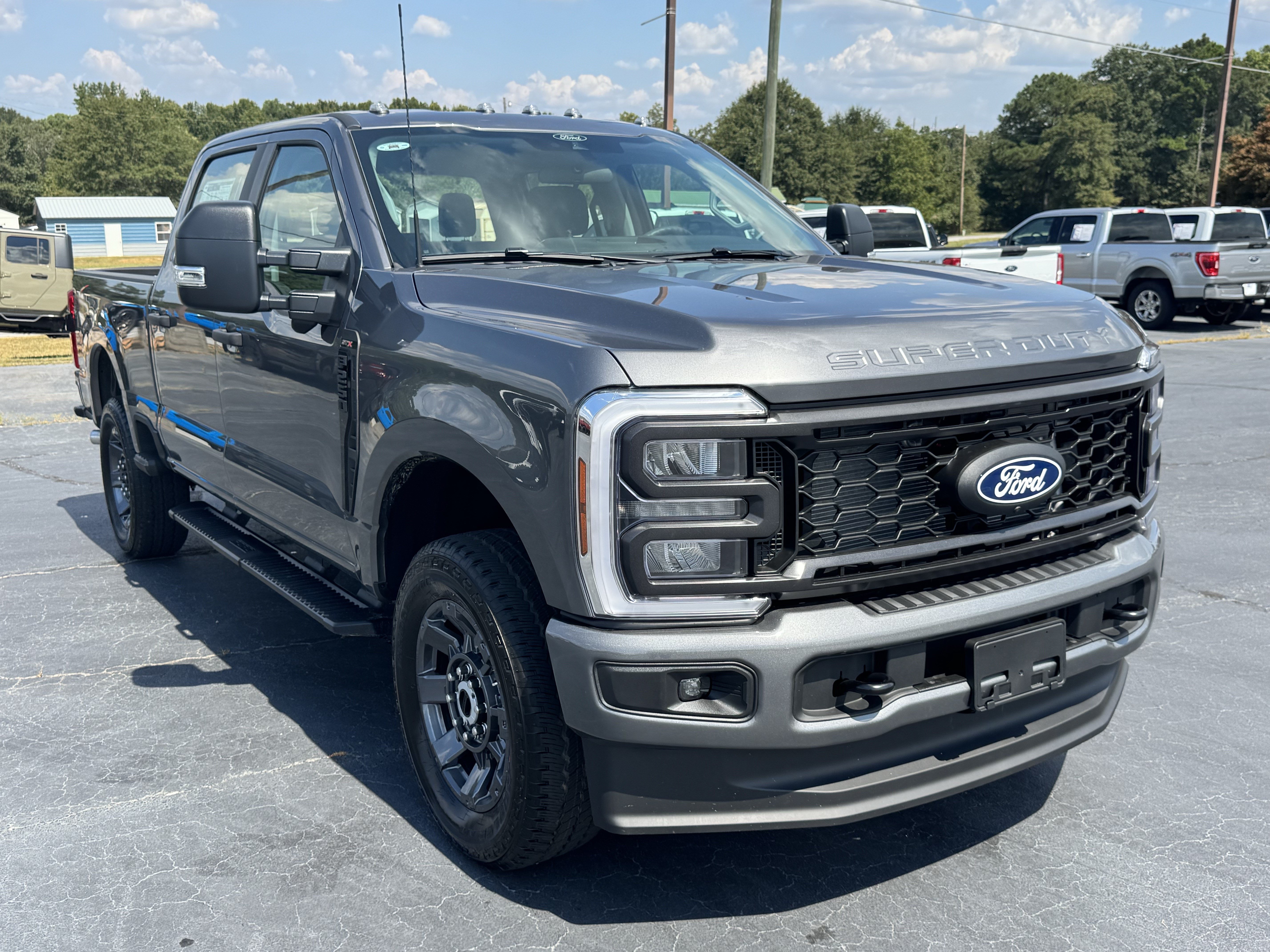 New 2027 Ford F250 XL w/ STX Appearance Package AWD/4WD image 4