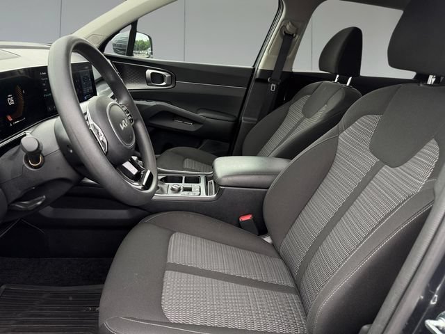Used 2024 Kia Sorento LX FWD image 10
