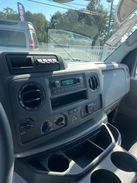 New 2026 Ford E-450 and Econoline 450 Super Duty w/ Driver's Safety Package image 4