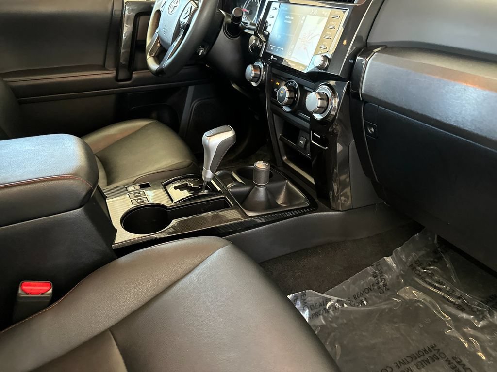 Used 2022 Toyota 4Runner TRD Off-Road Premium AWD/4WD image 15