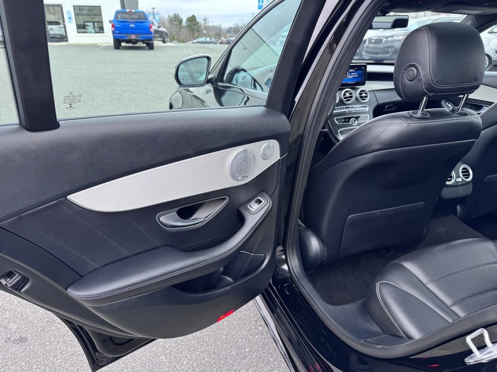 Used 2020 Mercedes-Benz C 300 Sedan image 18