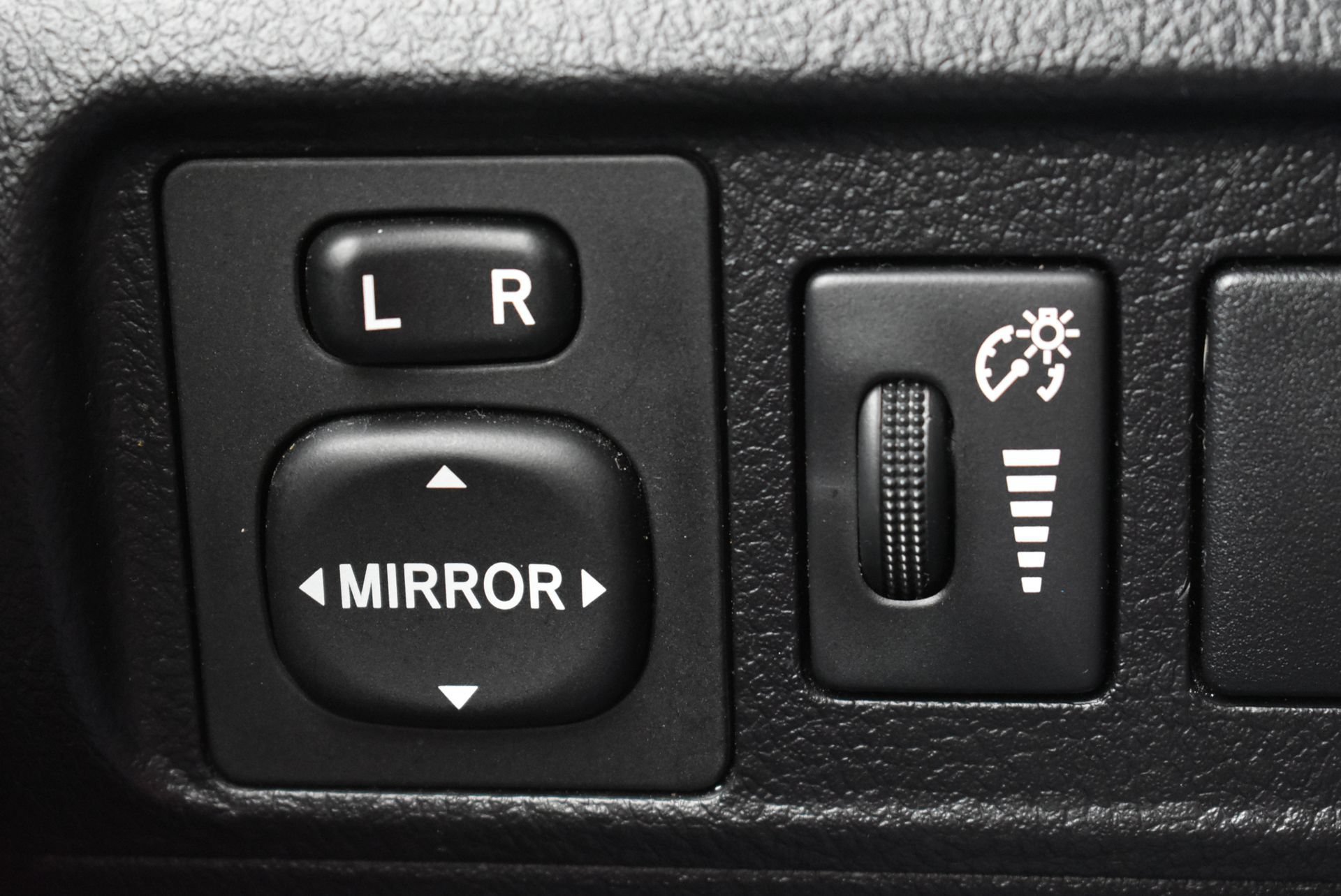Used 2018 Toyota 4Runner SR5 Premium AWD/4WD image 20