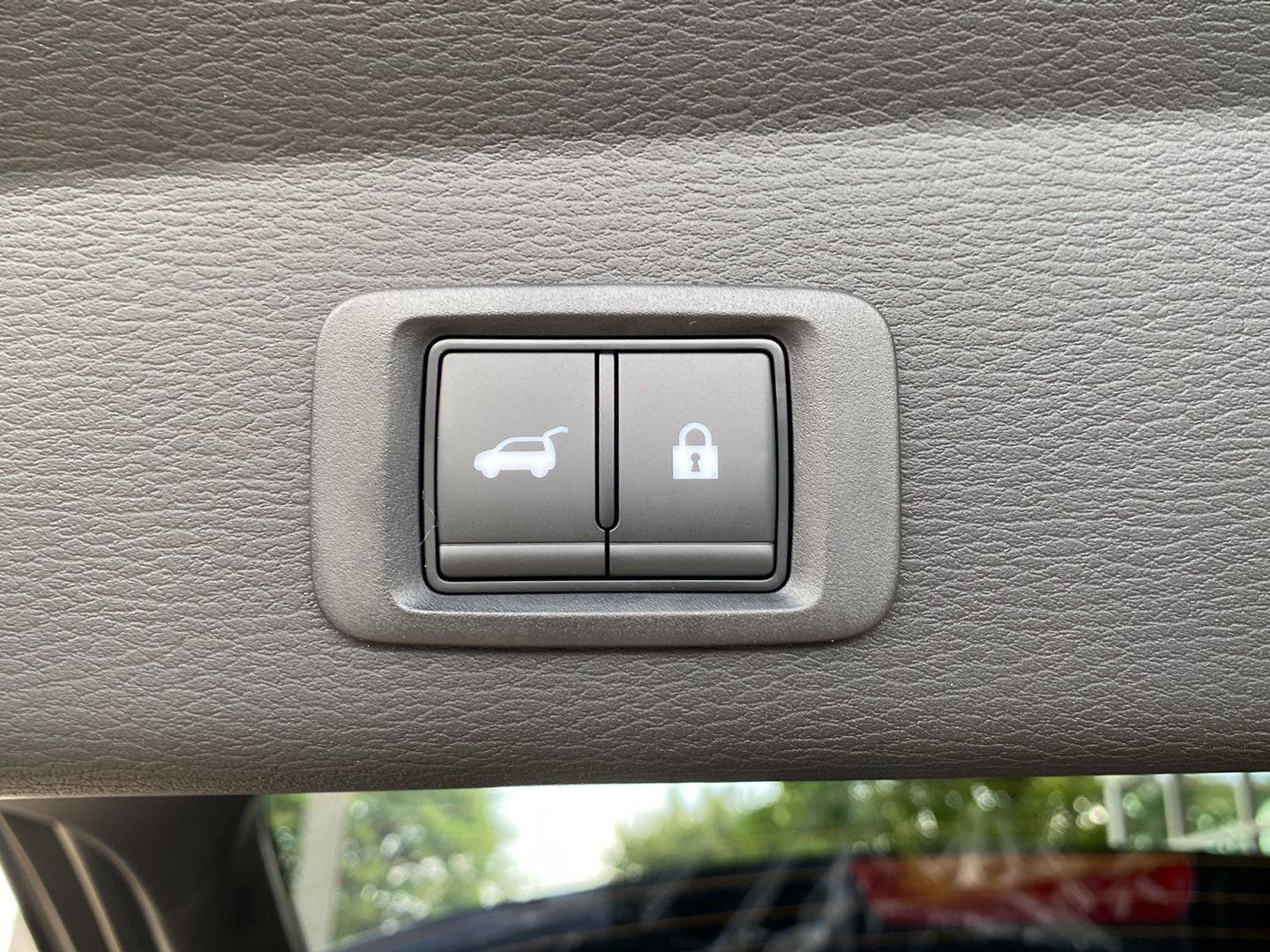 New 2026 Mitsubishi Outlander SE AWD/4WD image 11