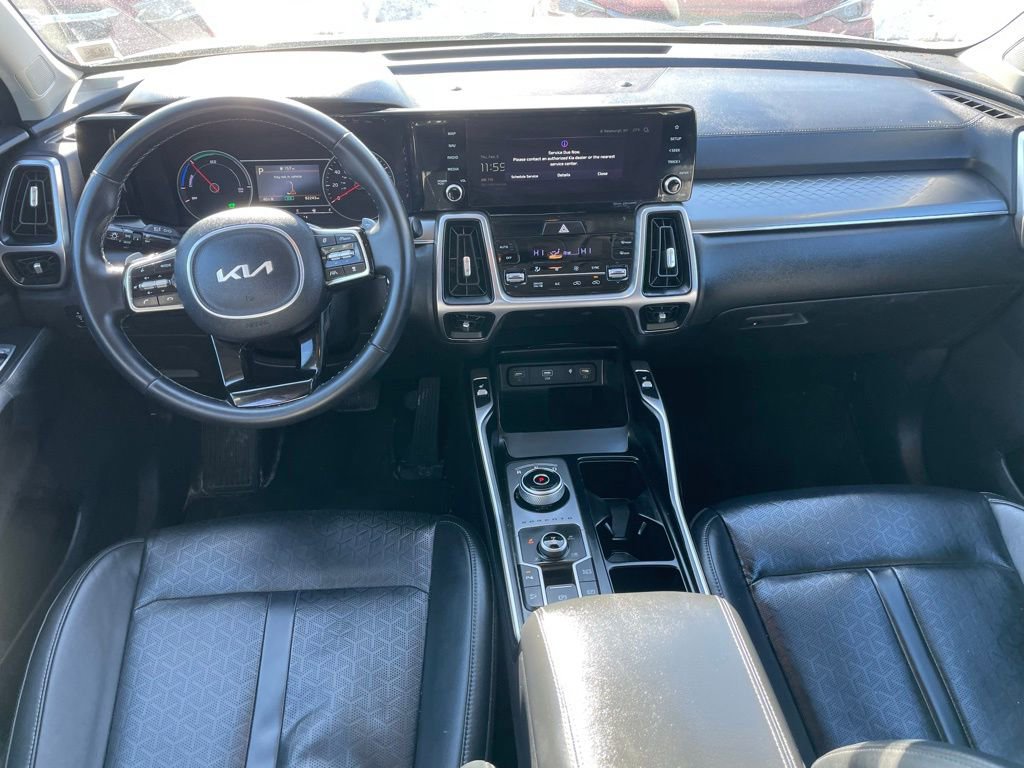 Used 2023 Kia Sorento EX image 12
