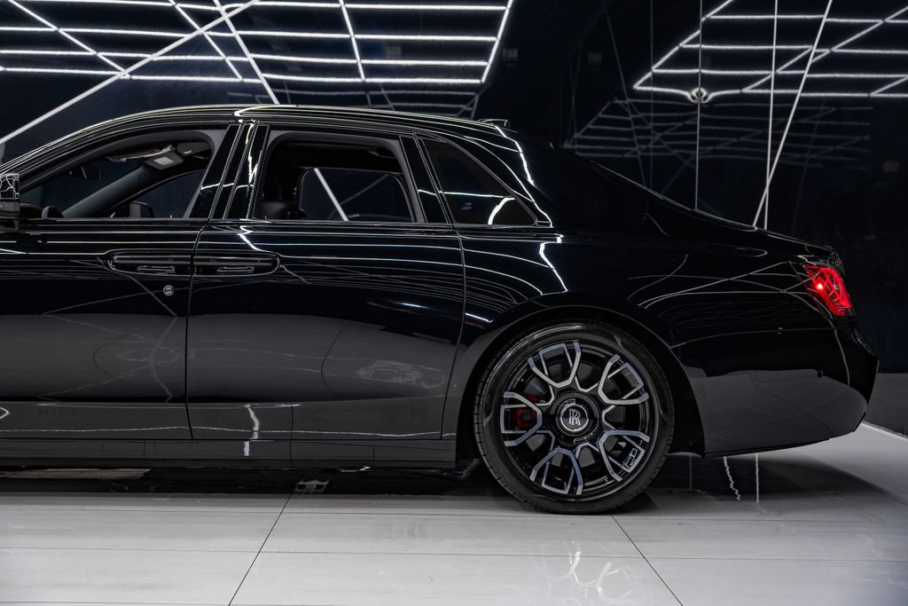 Used 2022 Rolls-Royce Ghost Black Badge AWD/4WD image 13