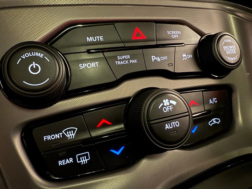 Used 2023 Dodge Challenger R/T w/ Blacktop Package image 29