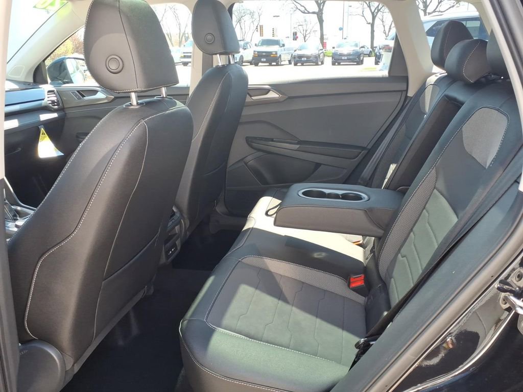 New 2026 Volkswagen Taos SE AWD/4WD image 20