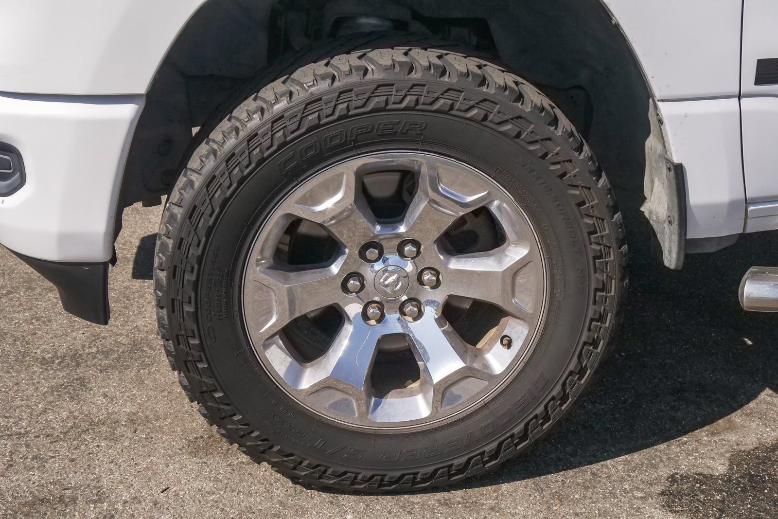 Used 2019 RAM 1500 Big Horn RWD image 5