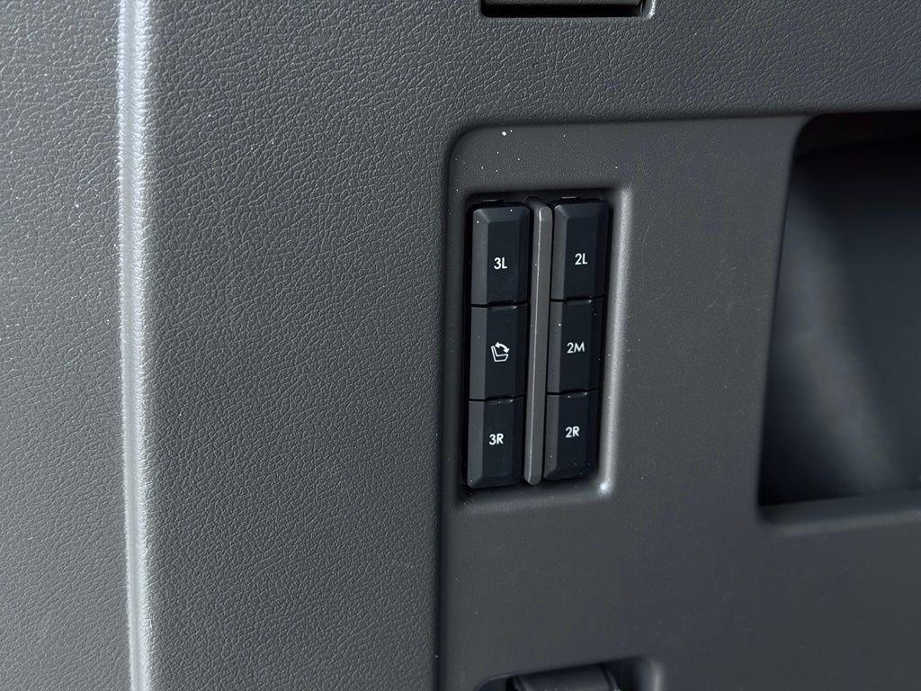 Used 2022 Lincoln Navigator 4WD image 15