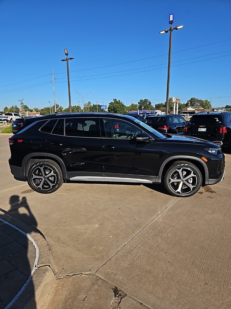 New 2025 Volkswagen Tiguan SE image 4
