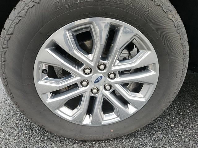 Used 2025 Ford F150 Lariat w/ Equipment Group 501A Mid image 15