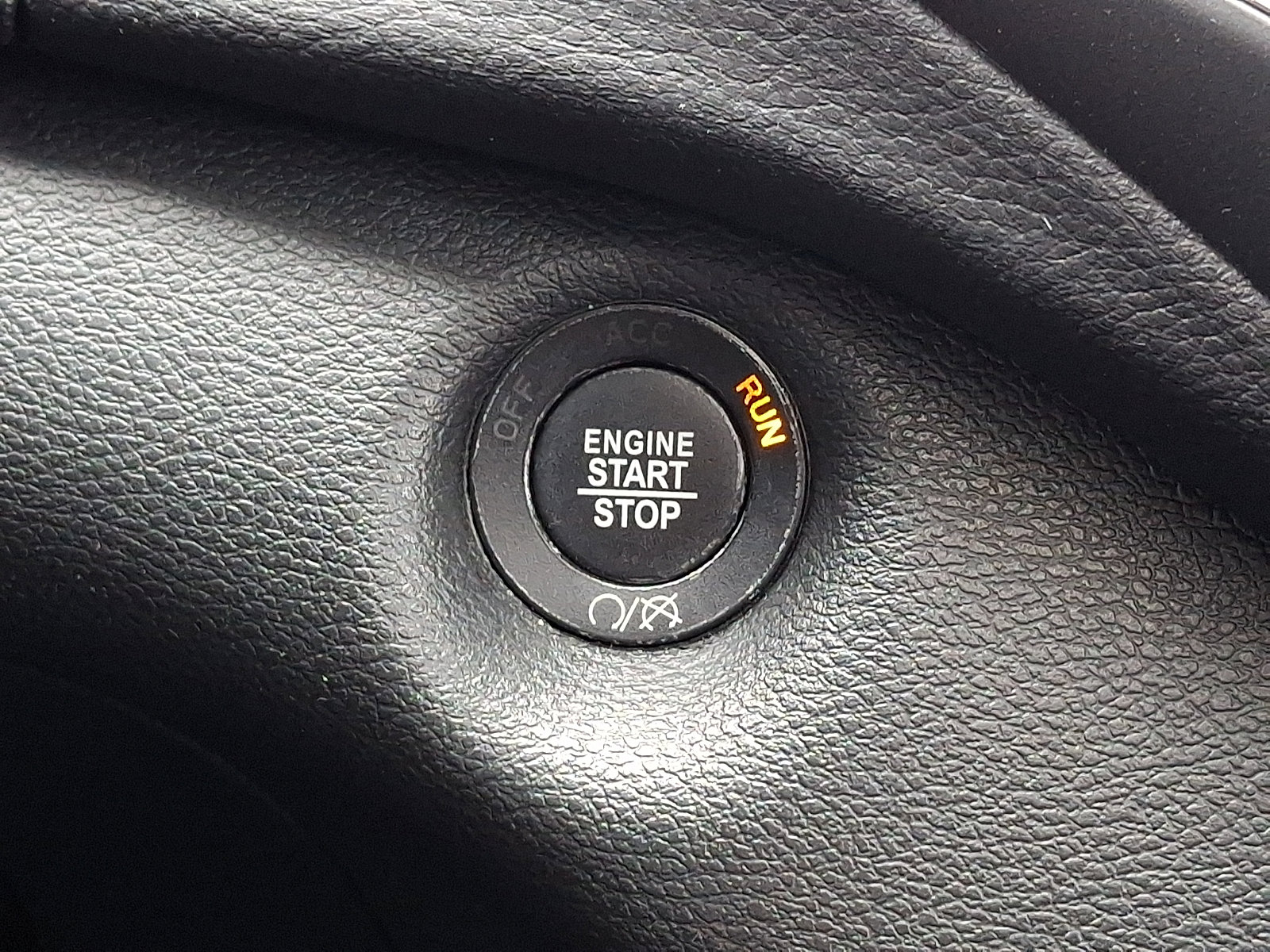 Used 2023 Jeep Cherokee Altitude Lux w/ Lux Elite Package image 29