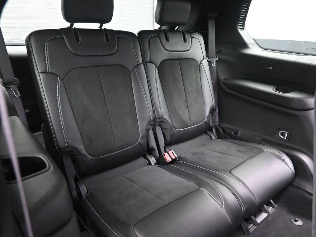 Used 2024 Jeep Grand Cherokee L Laredo AWD/4WD image 17