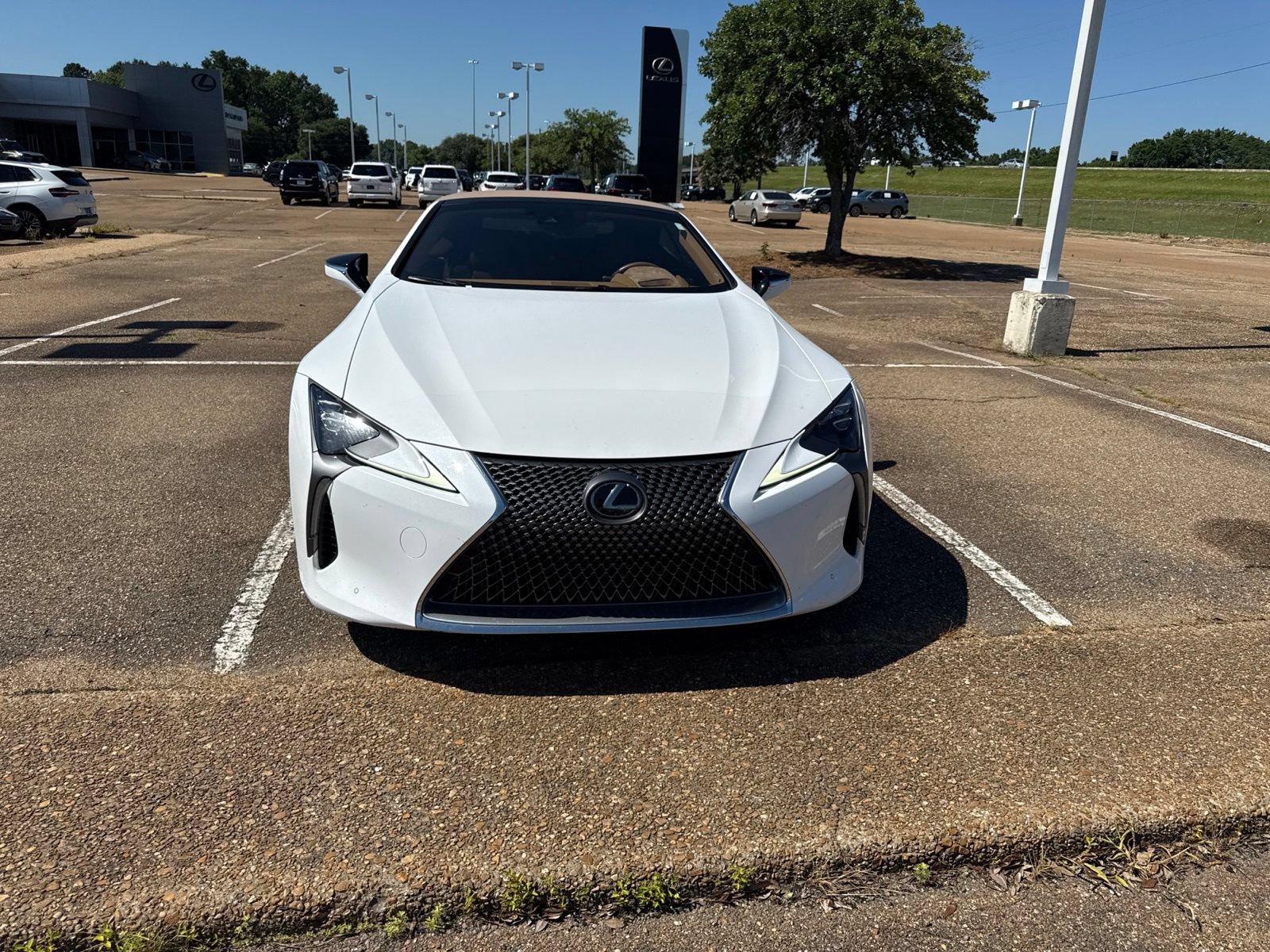 Used 2022 Lexus LC 500 Convertible w/ Touring Package RWD image 2