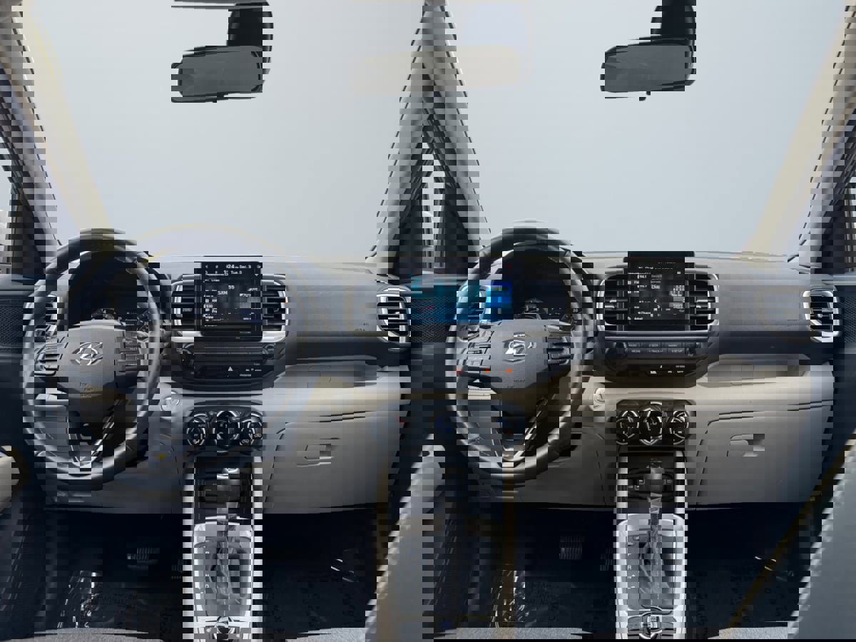 Used 2022 Hyundai Venue Limited image 10