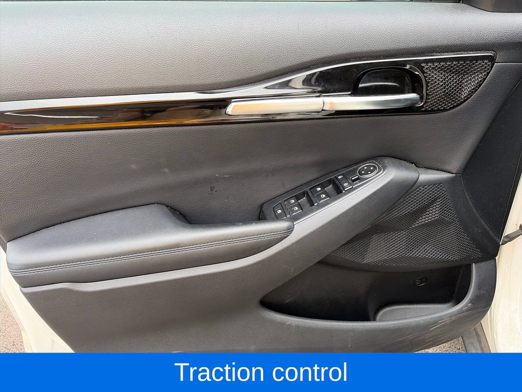 Used 2022 Kia Seltos S AWD/4WD image 16