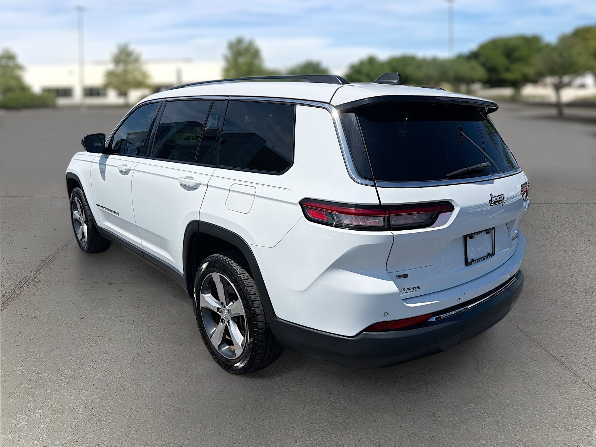 Used 2021 Jeep Grand Cherokee L Limited RWD image 5