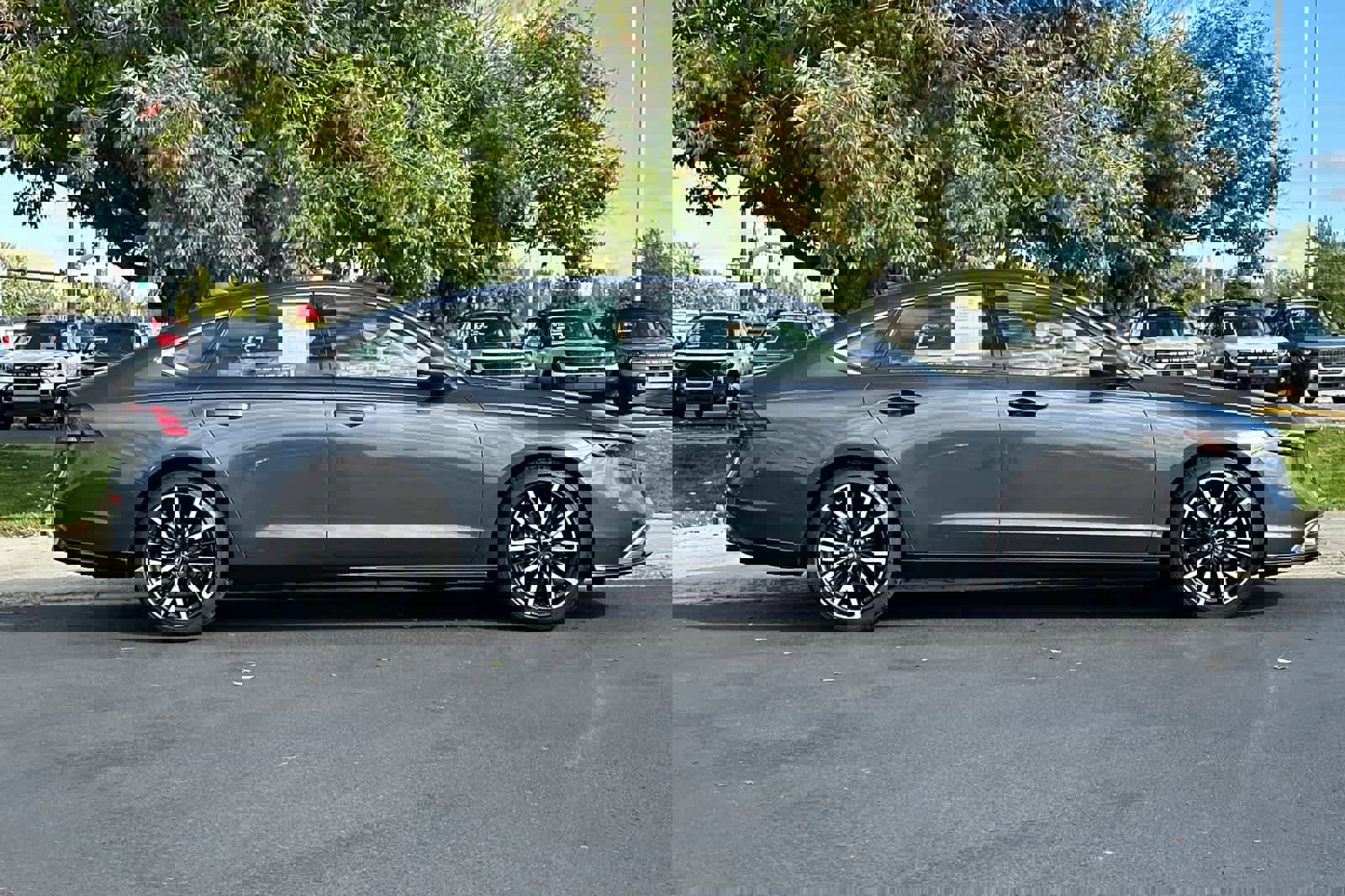 Used 2023 Honda Accord Touring image 8