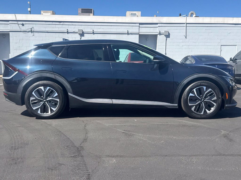 Used 2023 Kia EV6 Light RWD image 9