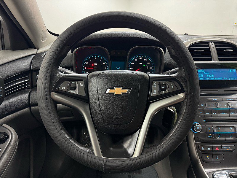 Used 2013 Chevrolet Malibu LS image 17