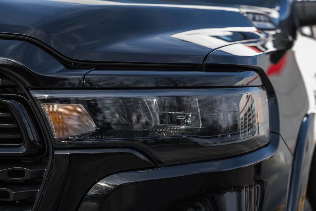 New 2026 RAM 1500 4x4 Crew Cab image 14