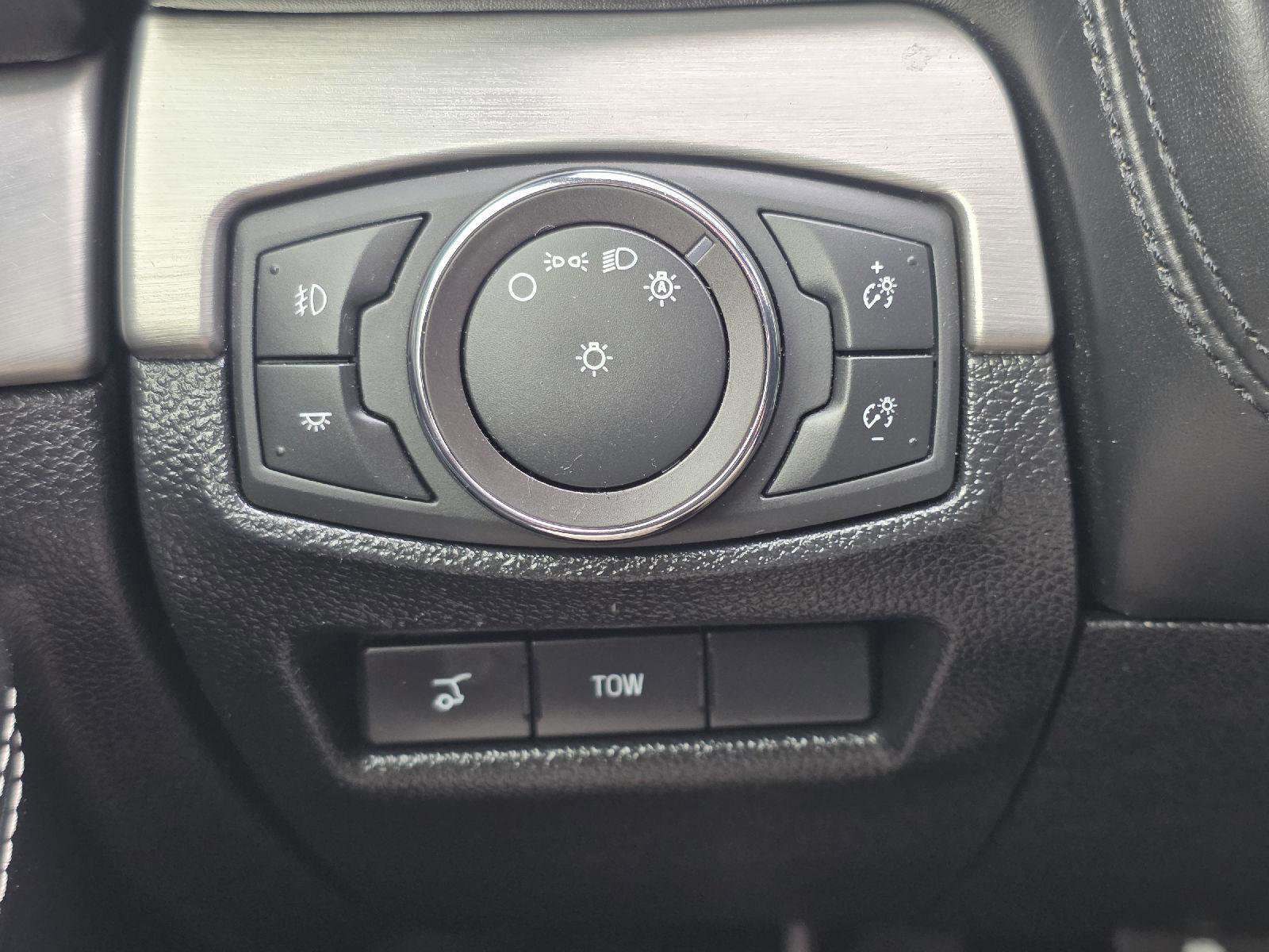 Used 2019 Ford Explorer Platinum AWD/4WD image 12