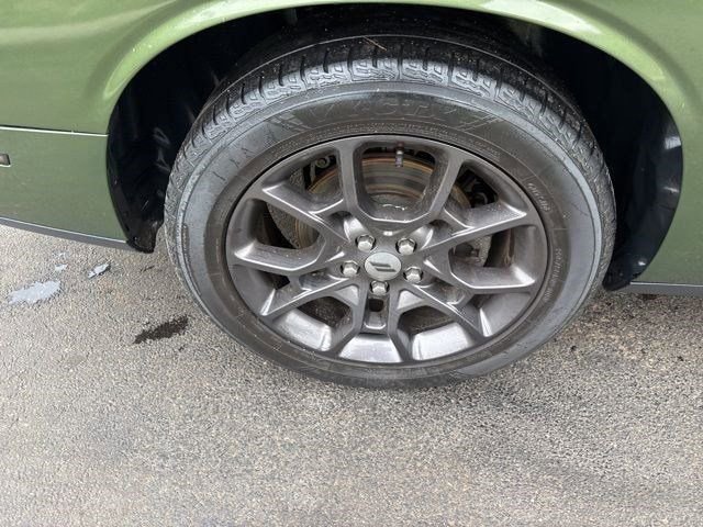 Used 2018 Dodge Challenger GT w/ Driver Convenience Group image 39